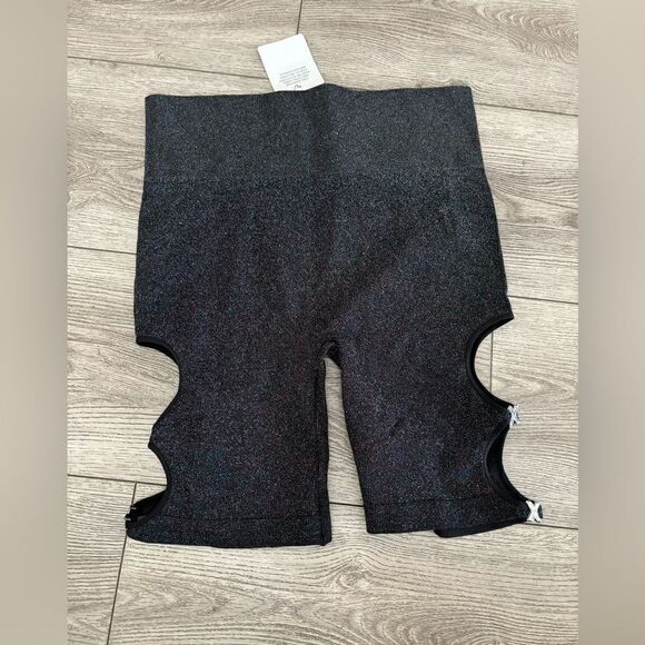 Savage fenty BAWDY DOUBLE KNIT BIKE SHORT - Picture 2 of 7